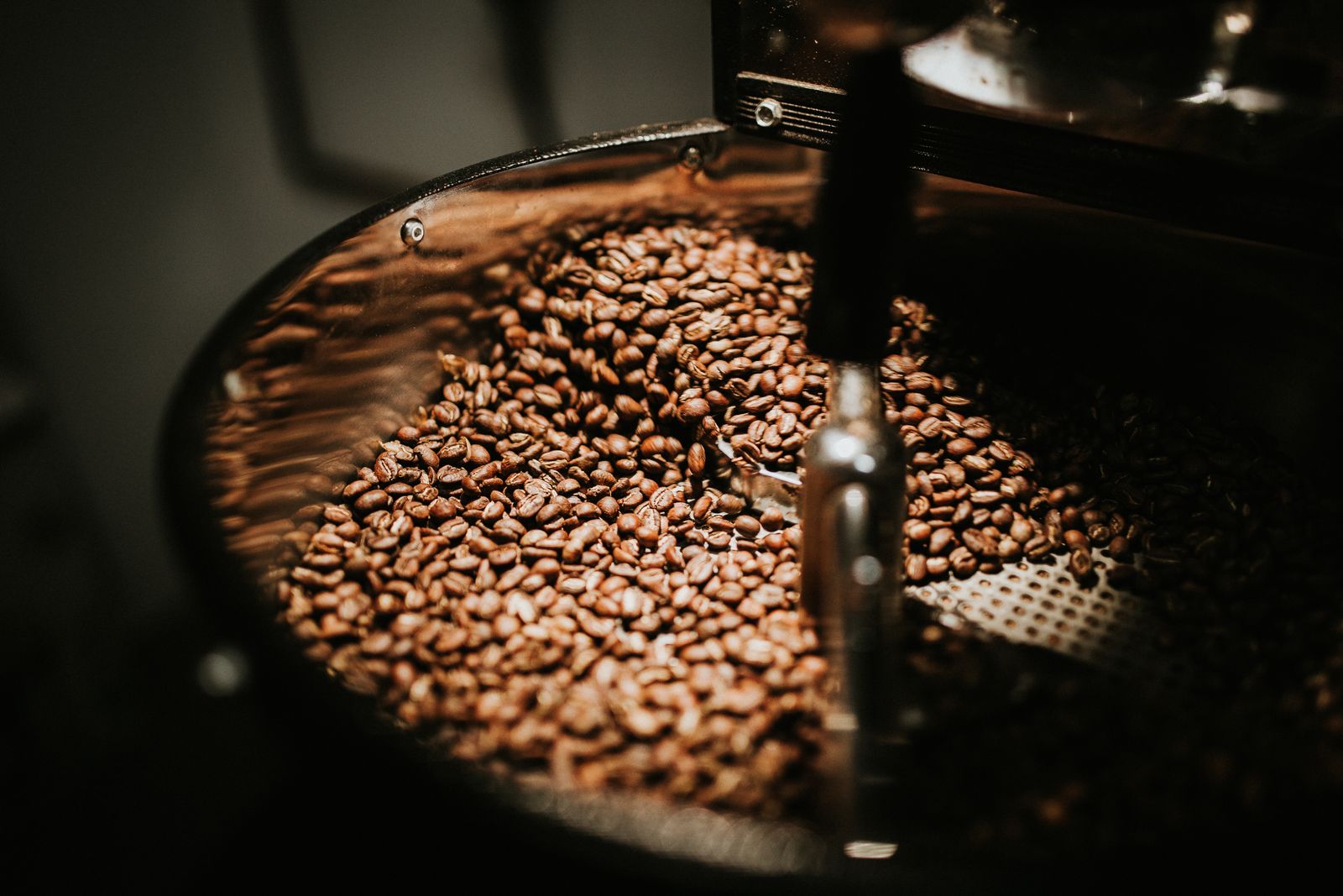 V60 dripper setup with filters and scale